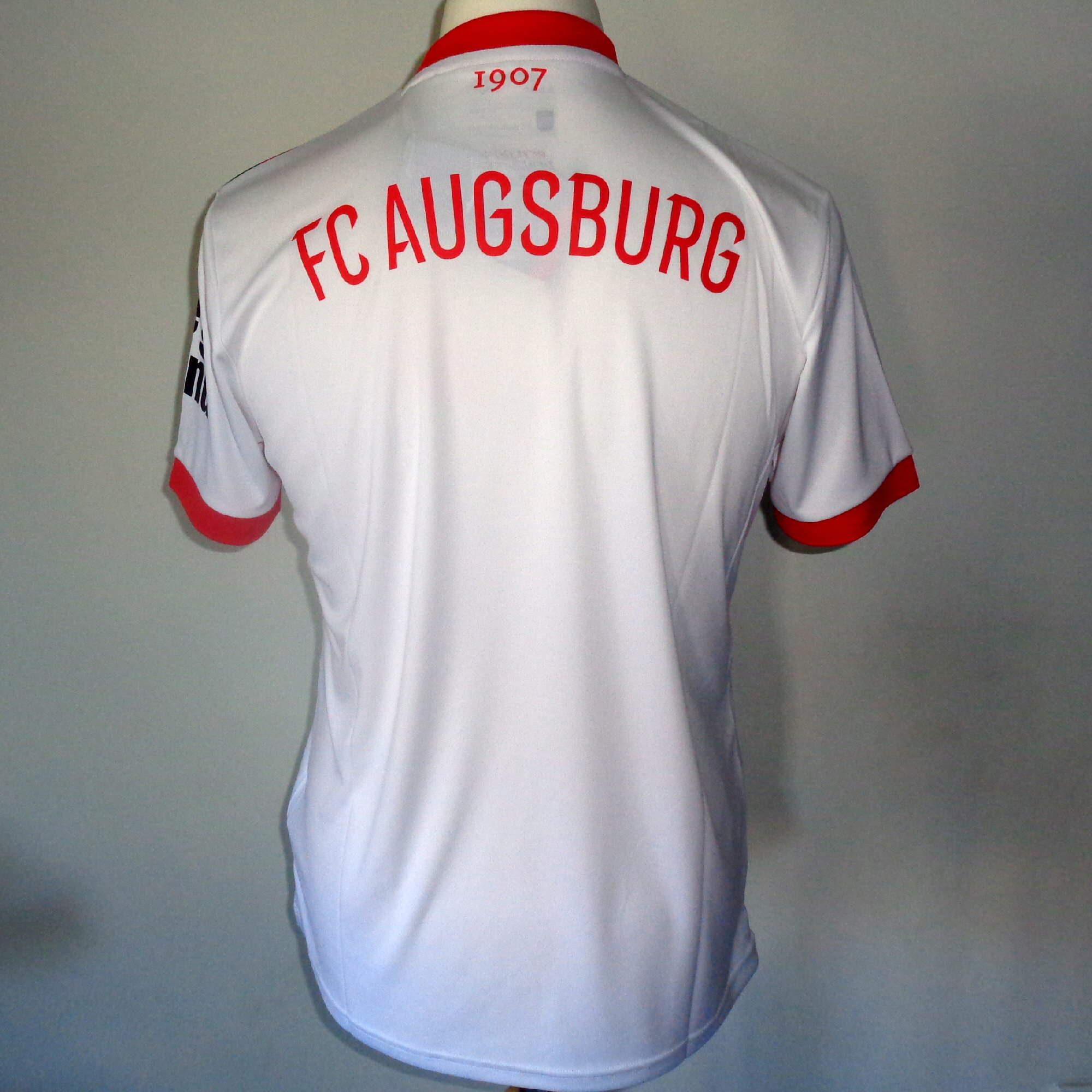 FC AUGSBURG Mizuno 2025-2026 Home Football Shirt (NEW- Multiple Sizes) - Image 5
