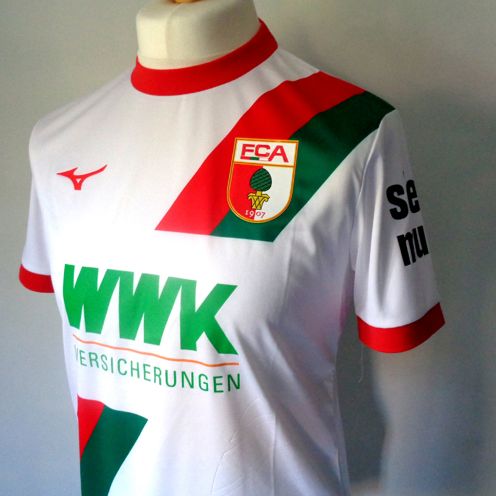 FC AUGSBURG Mizuno 2025-2026 Home Football Shirt (NEW- Multiple Sizes) - Image 7