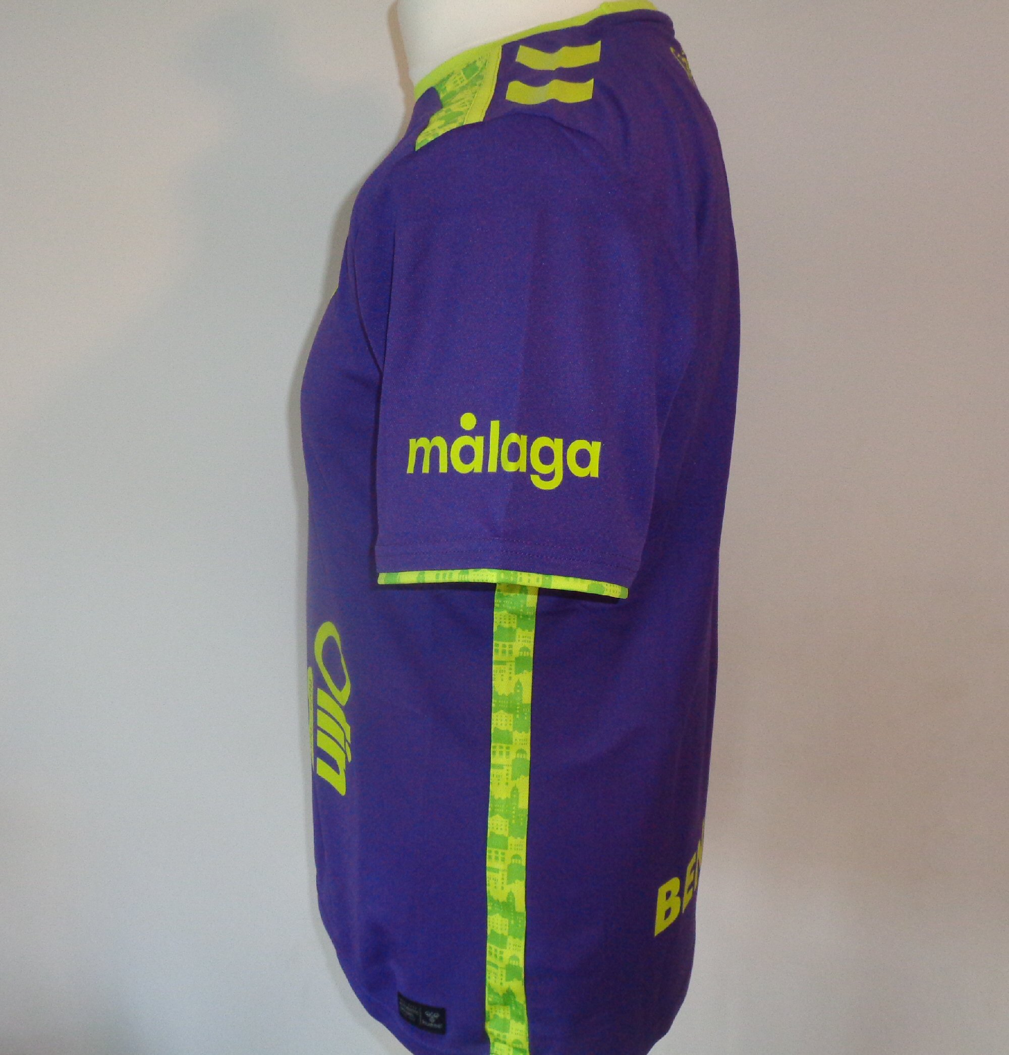 MALAGA CF Hummel 2024-2025 Away Football Shirt (NEW-Multiple sizes) - Image 4