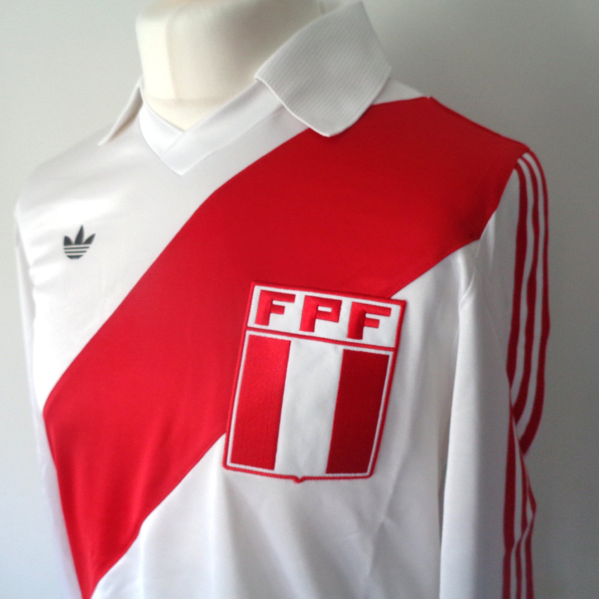PERU Adidas Originals 1978 LS Retro Home Shirt (NEW- Multiple Sizes) - Image 5