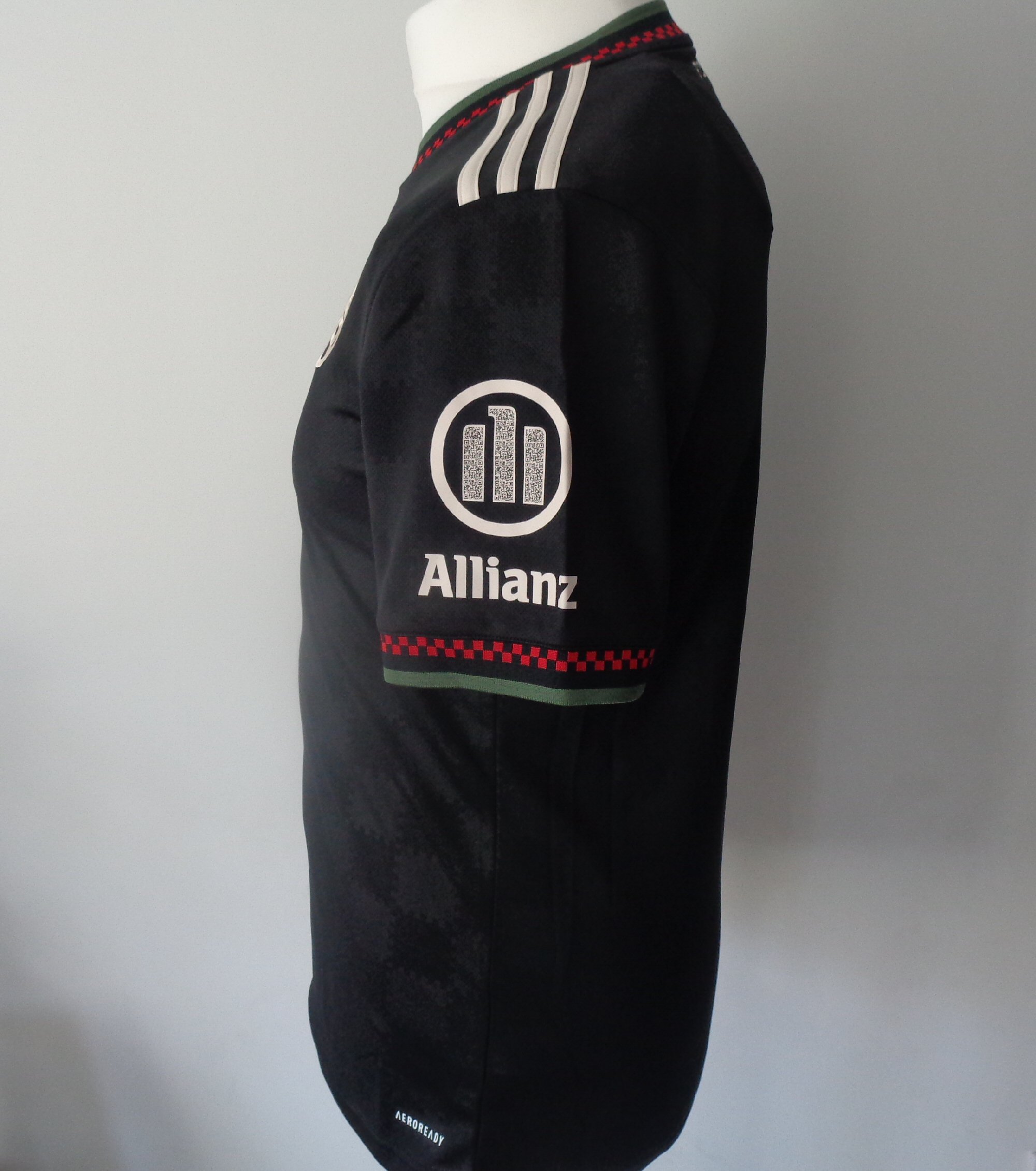 BAYERN MUNICH Adidas Originals 2025-2026 Third Shirt (NEW- Multiple Sizes) - Image 3
